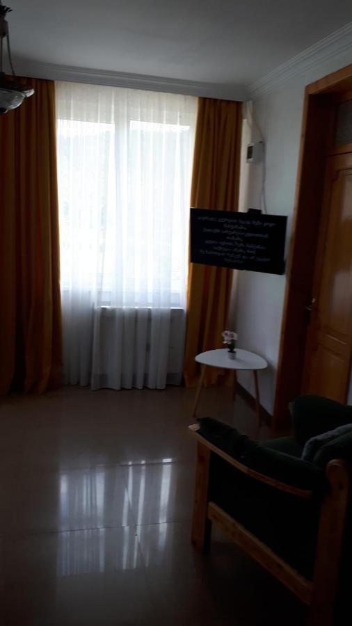 More Teona Gonio Εξωτερικό φωτογραφία